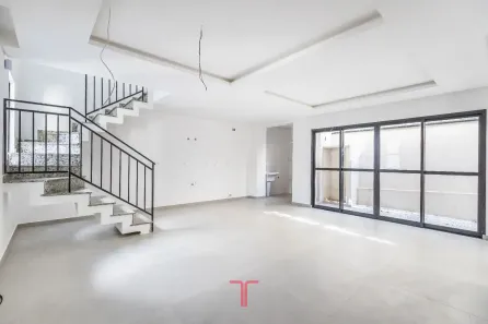 Sobrado com 3 Quartos à venda, 147m² no Lindóia, Curitiba