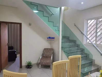 Casa com 4 Quartos para alugar, 294m² no Central Park, Ibirité