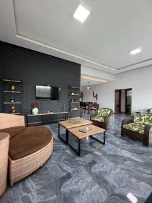 Casa com 4 Quartos para alugar, 150m² no Vale do Jacuípe, Feira de Santana