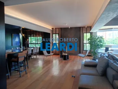 Apartamento com 2 Quartos à venda, 173m² no Moema, São Paulo