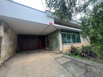 Casa com 3 Quartos à venda, 342m² no Bosque da Saúde, São Paulo