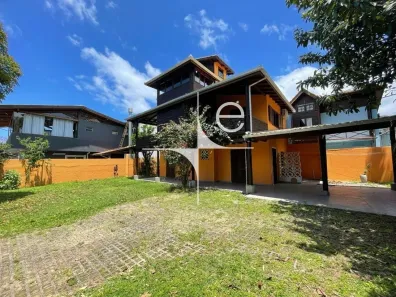 Casa com 3 Quartos para alugar, 200m² no Campeche, Florianópolis