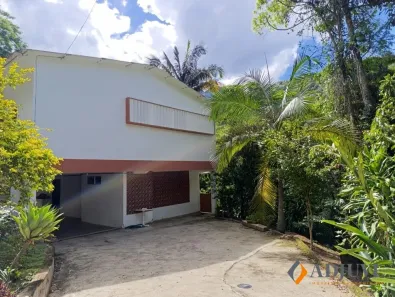 Casa com 5 Quartos para venda ou aluguel, 240m² no Araras, Petrópolis