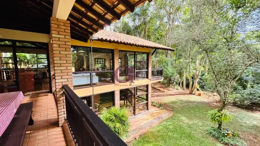 Casa de Condomínio com 3 Quartos para alugar, 360m² no Caxambu, Jundiaí
