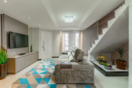 Casa com 3 Quartos à venda, 207m² no Cidade Industrial, Curitiba