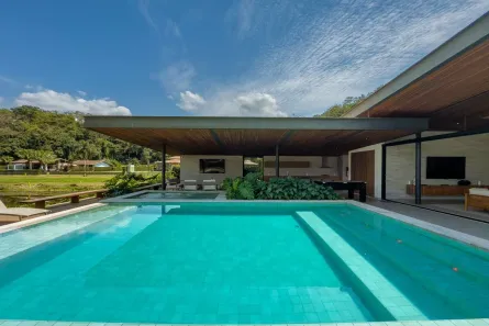 Casa de Condomínio com 7 Quartos para alugar, 1286m² no , Mangaratiba