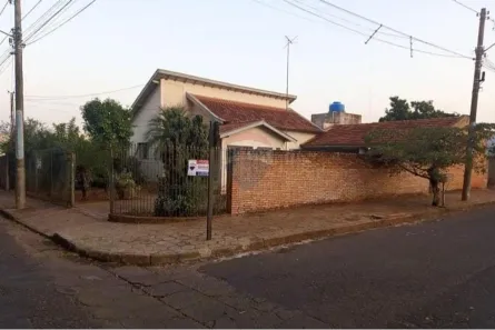 Casa com 3 Quartos à venda, 164m² no Jardim Ipiranga, Tupã
