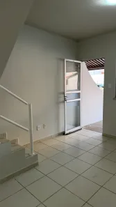 Sobrado com 2 Quartos para alugar, 63m² no Vale Grande Rio, Petrolina