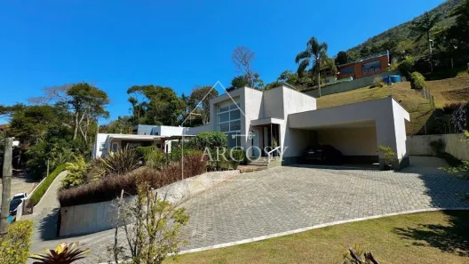Casa de Condomínio com 4 Quartos à venda, 400m² no Bonsucesso, Petrópolis