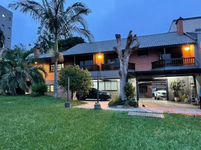 Casa com 3 Quartos à venda, 530m² no Bela Vista, Caxias do Sul