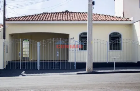 Casa com 3 Quartos à venda, 230m² no Vila São José, São Carlos
