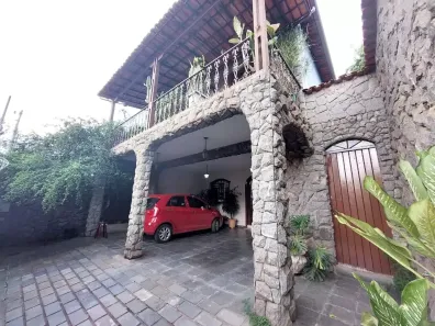 Casa com 5 Quartos à venda, 216m² no Átila de Paiva (Barreiro), Belo Horizonte