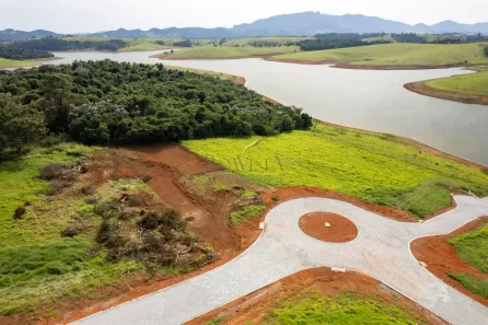 Apartamento com 1 Quarto à venda, 2000m² no Enseada do Jacarei, Piracaia