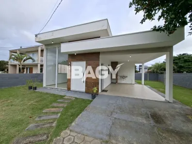 Casa com 2 Quartos para alugar, 110m² no Campeche, Florianópolis