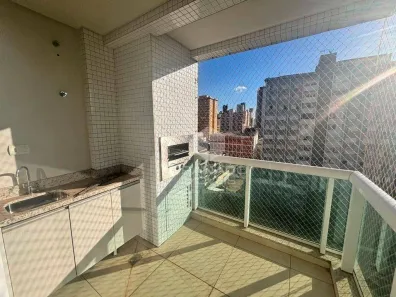 Apartamento com 3 Quartos para alugar, 77m² no Zona 03, Maringá