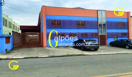 Galpão/Depósito/Armazém para alugar, 700m² no Jardim Nina (Fazendinha), Santana de Parnaíba