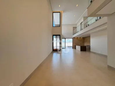 Casa de Condomínio com 4 Quartos à venda, 335m² no Centro, Uberlândia