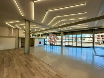 Ponto Comercial para alugar, 290m² no Santa Lúcia, Belo Horizonte