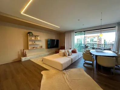 Apartamento com 3 Quartos à venda, 172m² no Santo Antônio, Joinville