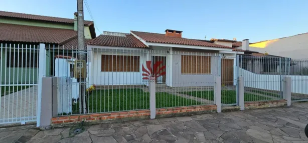 Casa com 3 Quartos para alugar, 150m² no Fátima, Canoas