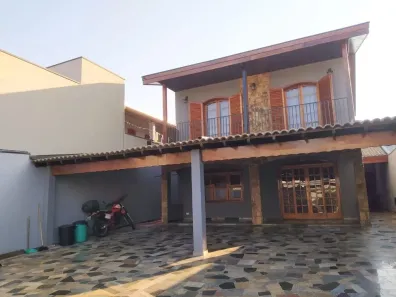Casa com 3 Quartos à venda, 230m² no Jardim Brasil, Americana