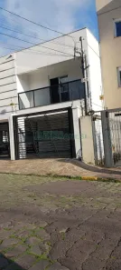 Sobrado com 2 Quartos à venda, 75m² no Vinhedos, Caxias do Sul