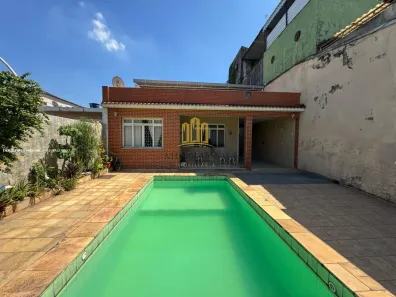 Casa com 3 Quartos à venda, 210m² no Califórnia, Nova Iguaçu