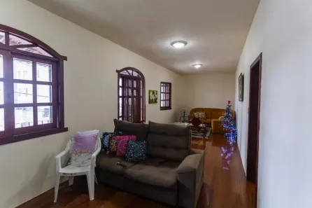 Casa com 3 Quartos à venda, 150m² no Ana Lúcia, Sabará