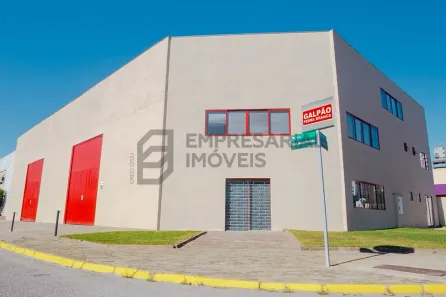 Galpão/Depósito/Armazém para alugar, 545m² no Pedra Branca, Palhoça