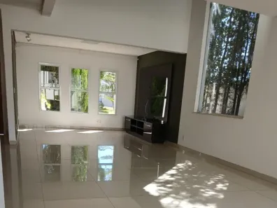 Sobrado com 3 Quartos à venda, 345m² no Nova Uberlândia, Uberlândia