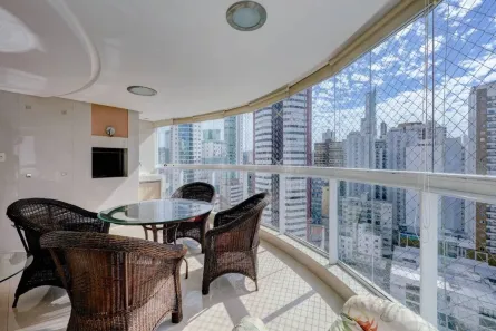 Apartamento com 3 Quartos à venda, 138m² no Centro, Balneário Camboriú