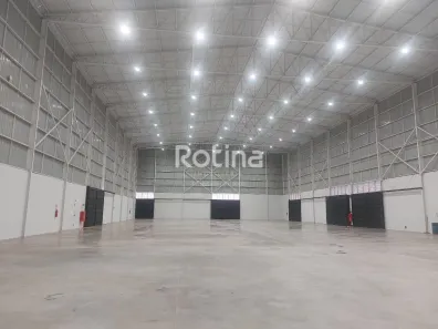 Galpão/Depósito/Armazém para alugar, 2650m² no Loteamento Élisson Prieto, Uberlândia