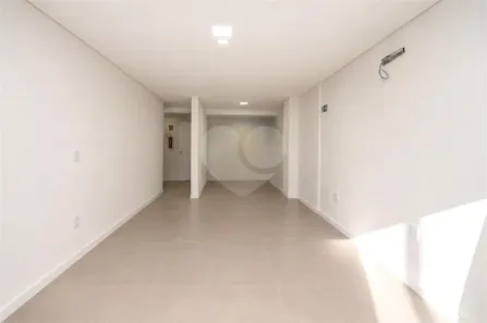 Ponto Comercial para alugar, 44m² no Rio Branco, Porto Alegre