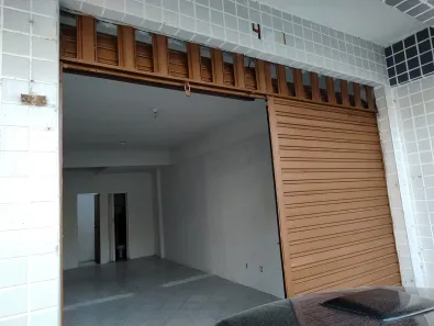 Ponto Comercial para alugar, 32m² no Fátima, Fortaleza