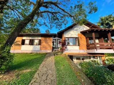 Casa com 4 Quartos à venda, 227m² no Jardim Mauá, Novo Hamburgo