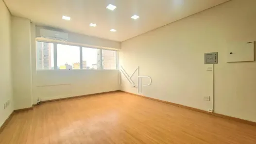 Sala Comercial à venda, 22m² no Centro, Curitiba