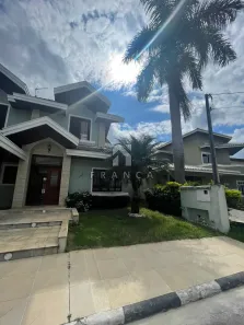 Casa de Condomínio com 3 Quartos à venda, 230m² no Loteamento Villa Branca, Jacareí