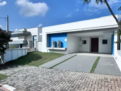 Casa de Condomínio com 3 Quartos à venda, 170m² no Cézar de Souza, Mogi das Cruzes