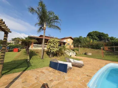 Fazenda/Sítio com 3 Quartos para alugar, 264m² no Parque dos Cafezais II, Itupeva