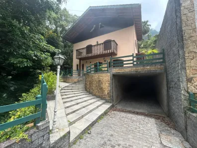 Casa com 5 Quartos à venda, 339m² no Carlos Guinle, Teresópolis