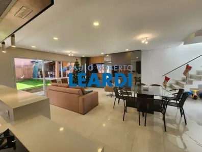 Casa de Condomínio com 4 Quartos à venda, 325m² no Alphaville, Santana de Parnaíba