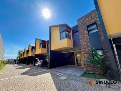 Casa de Condomínio com 3 Quartos para alugar, 140m² no Rondônia, Novo Hamburgo
