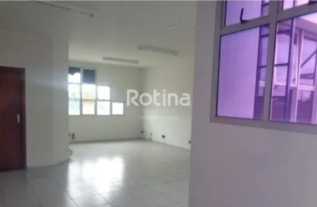 Sala Comercial para alugar, 85m² no Nossa Senhora Aparecida, Uberlândia