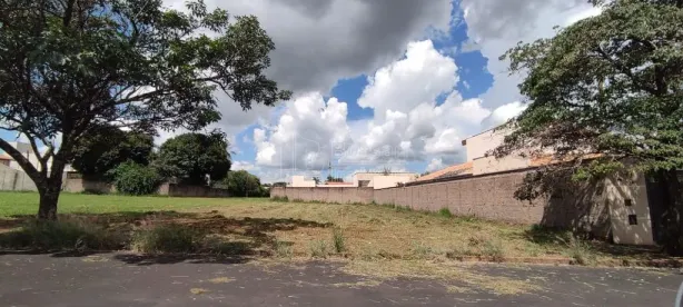 Lote/Terreno à venda, 705m² no Cidade Jardim, Araraquara