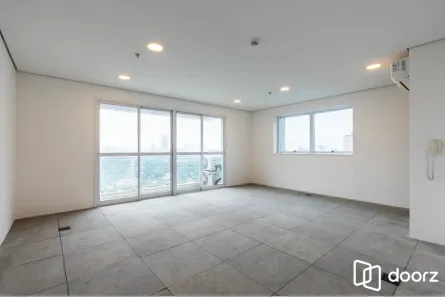 Sala Comercial à venda, 48m² no Santo Amaro, São Paulo