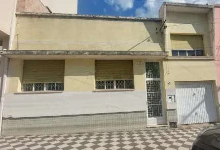 Casa com 2 Quartos à venda, 271m² no Centro, Bagé