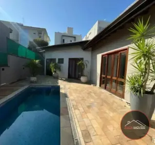 Casa de Condomínio com 3 Quartos para alugar, 300m² no Parque Residencial Itapeti, Mogi das Cruzes
