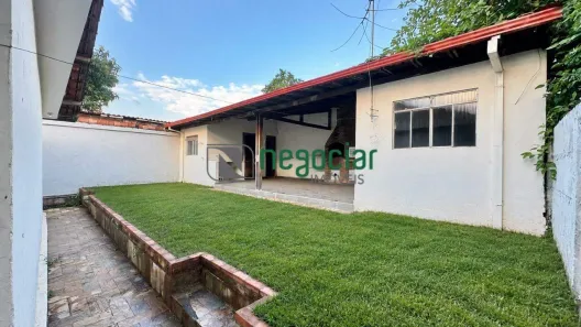 Casa com 3 Quartos à venda, 185m² no Petrópolis, Betim