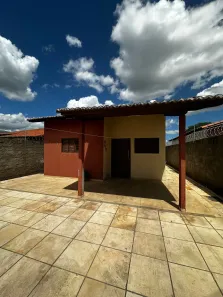Casa com 2 Quartos para alugar, 82m² no Alto do Sumaré, Mossoró