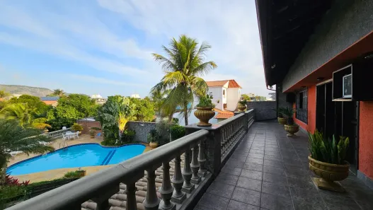 Casa com 5 Quartos à venda, 740m² no Camboinhas, Niterói